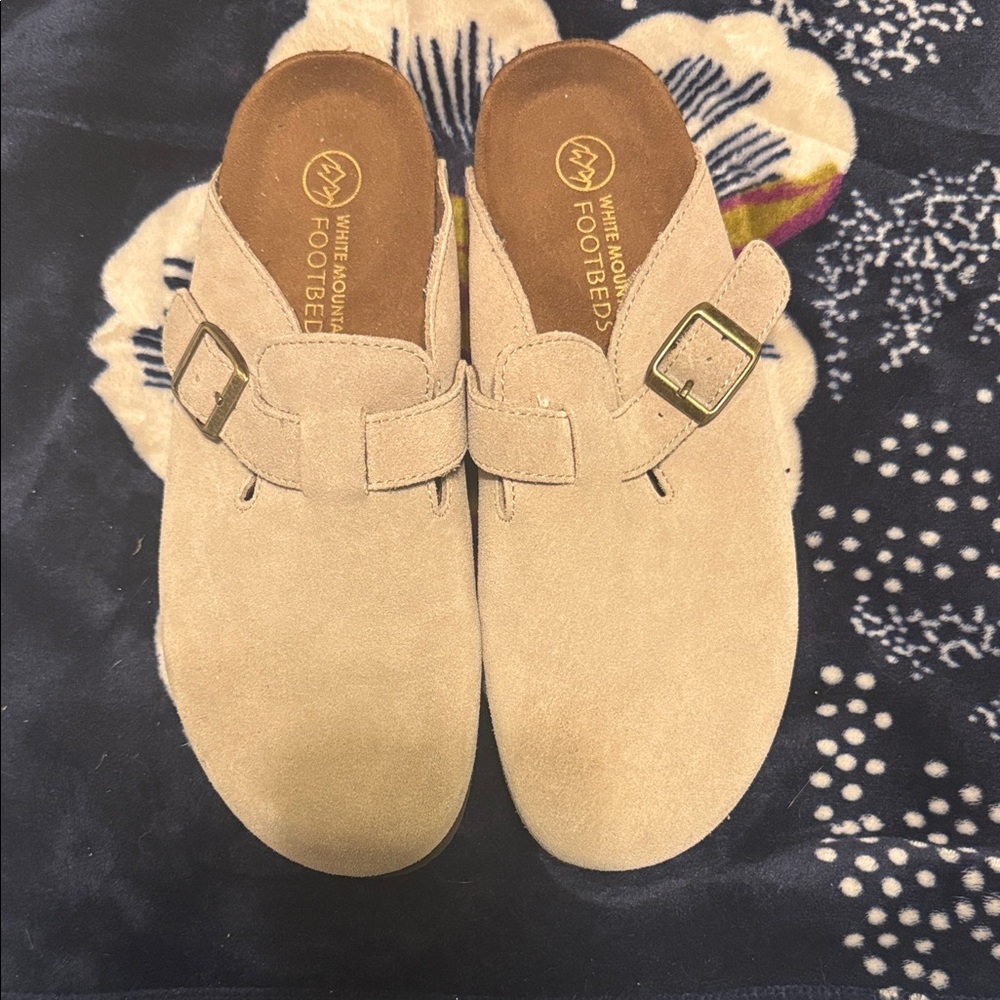 White Mountain Tan Mules with Buckle